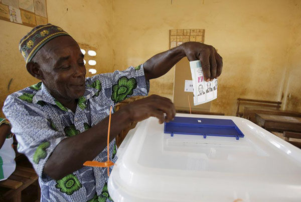 Polls close in peaceful Côte d'Ivoire post-war presidential vote