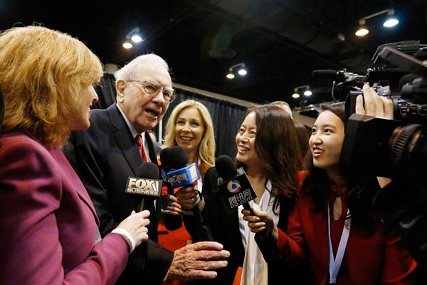 Warren Buffett optimistic on China's economic transition