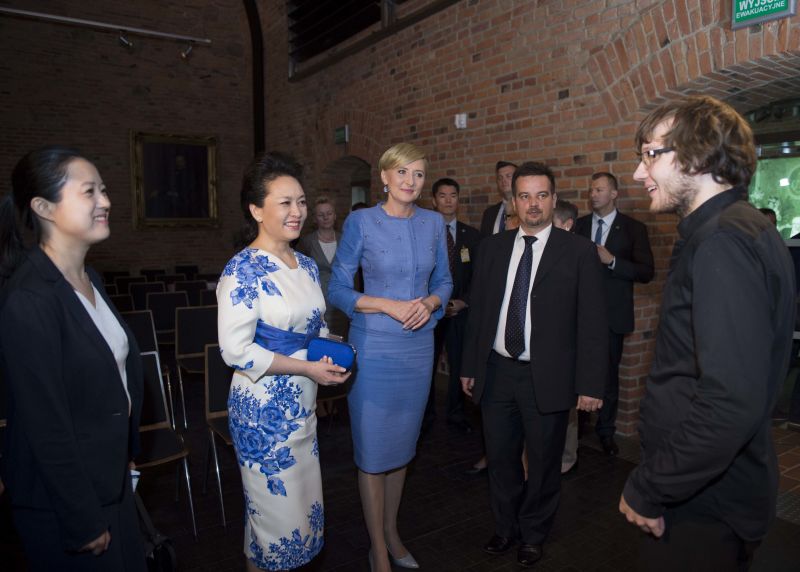 First lady visits Fryderyk Chopin Museum in Poland
