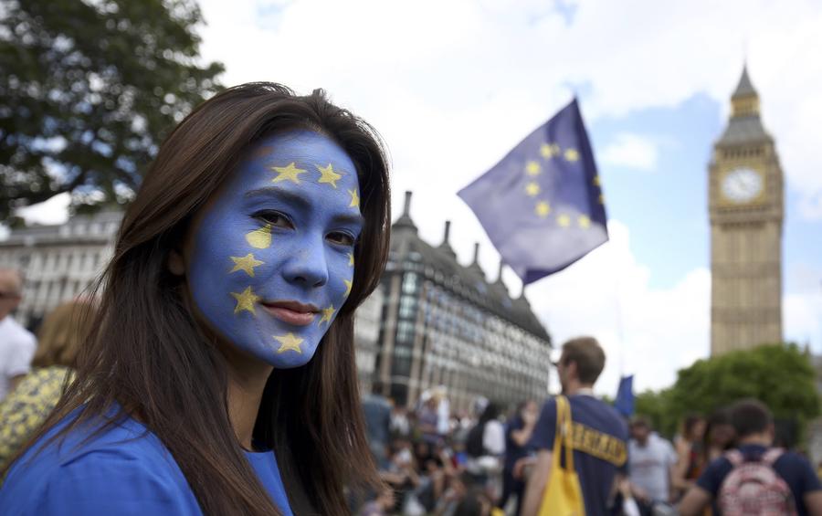 Thousands march against Brexit in London