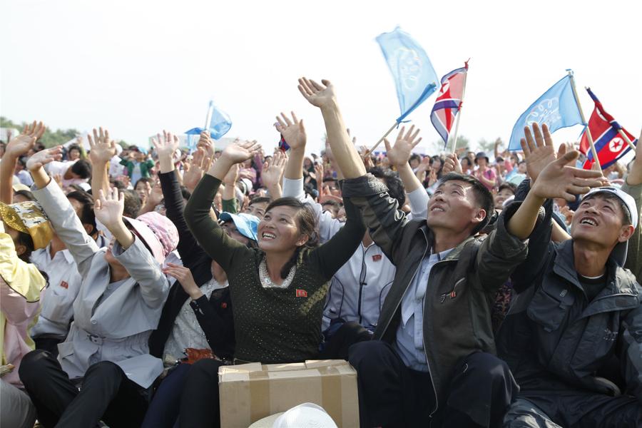 DPRK holds Wonsan Intl Friendship Air Festival for first time