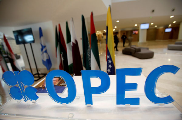 OPEC reaches 'historical' output cut in Algiers meeting