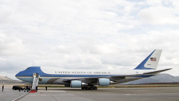 Trump suggests order cancel on Boeing Air Force One