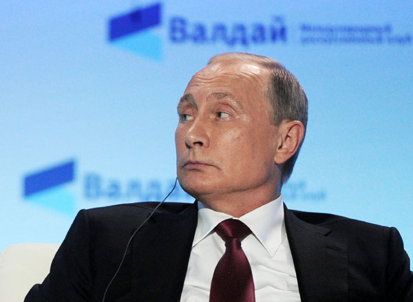 US expands sanctions against Russia