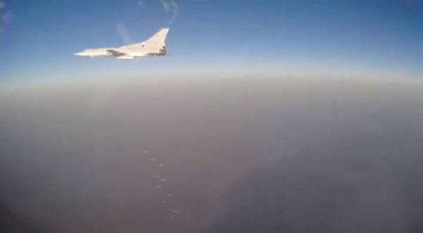 Russian bombers hit IS targets in eastern Syria